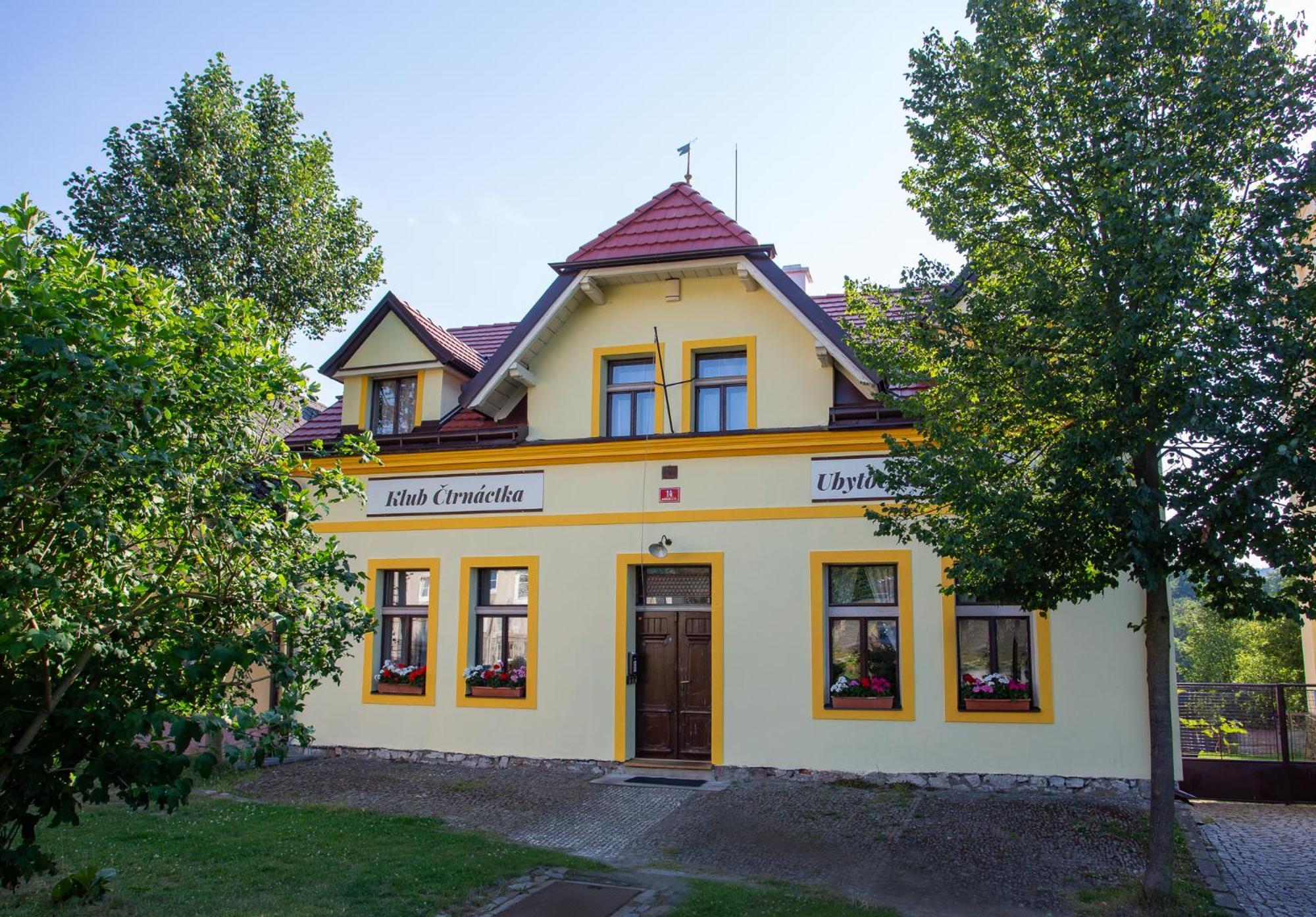 Penzion Ctrnactka Rataje nad Sázavou Esterno foto